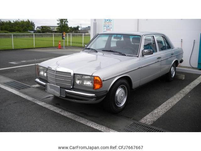 mercedes-benz e-class 1980 quick_quick_C-123033_WDB12303312072274 image 2