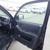 toyota kluger-v 2005 MAGARIN_15272 image 22