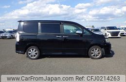 toyota voxy 2010 NIKYO_SS51404