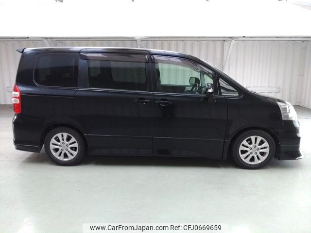 toyota noah 2010 ENHANCEAUTO_1_ea293236 image 2