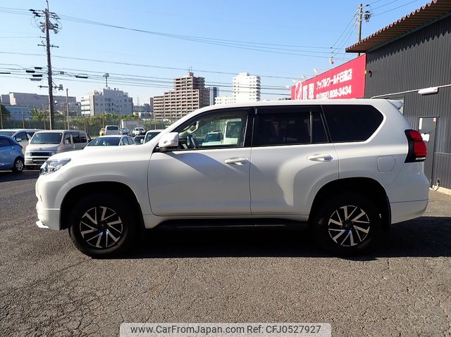 toyota land-cruiser-prado 2021 24232907 image 2