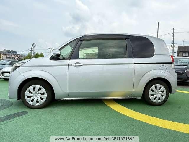 toyota spade 2013 CFJ1671896 image 2