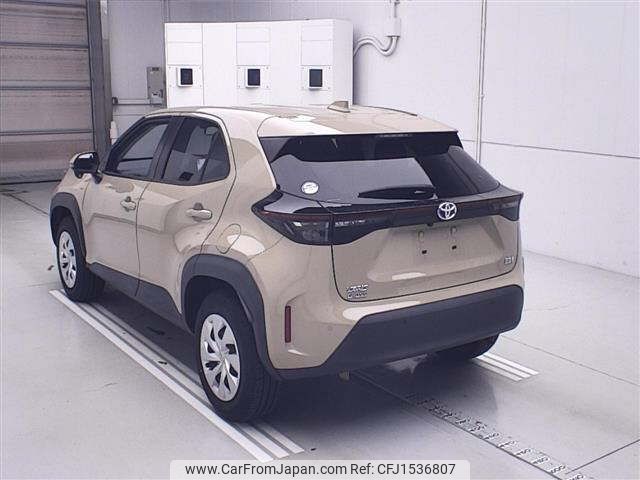 toyota yaris-cross 2021 CFJ1536807 image 2