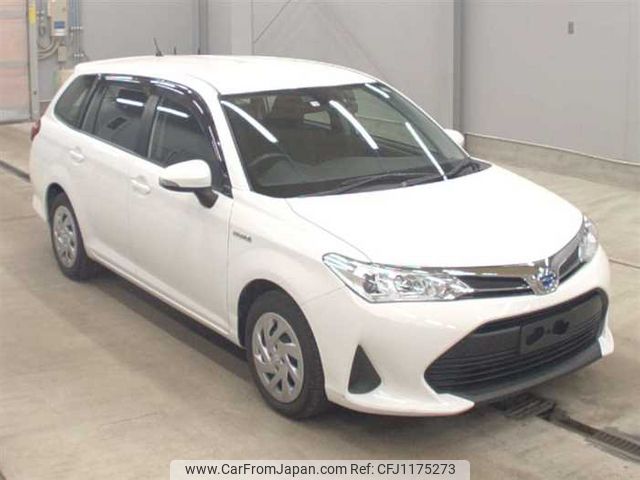 toyota corolla-fielder 2018 23755 image 1