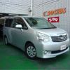 toyota noah 2012 CFJ1667182 image 1