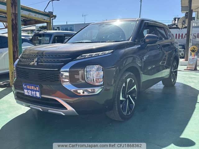 mitsubishi outlander 2023 CFJ1868362 image 2