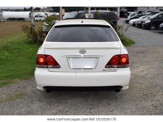 toyota crown 2004 CFJ3536170 image 2