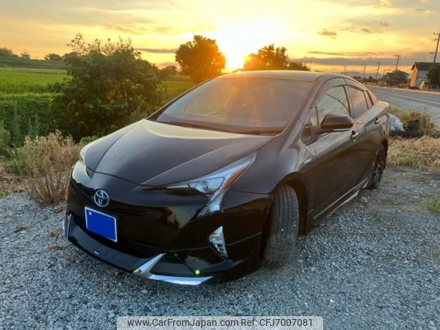 toyota prius 2017 -TOYOTA--Prius DAA-ZVW50--ZVW50-6101068---TOYOTA--Prius DAA-ZVW50--ZVW50-6101068- image 1