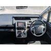 toyota noah 2010 CFJ1637954 image 24