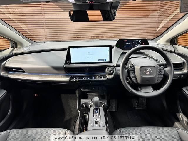 toyota prius 2024 CFJ1575314 image 2