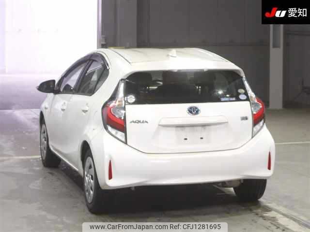 toyota aqua 2018 -TOYOTA--AQUA NHP10--6722588---TOYOTA--AQUA NHP10--6722588- image 2