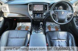 toyota crown 2013 504928-926906