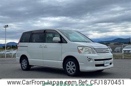 toyota noah 2005 CFJ1870451