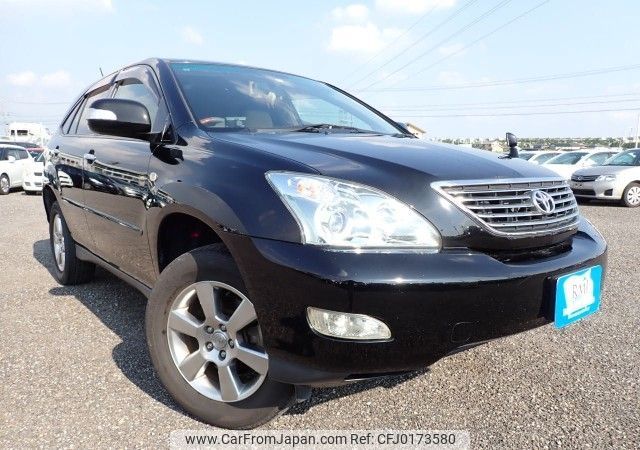 toyota harrier 2005 REALMOTOR_N2024080246F-24 image 2