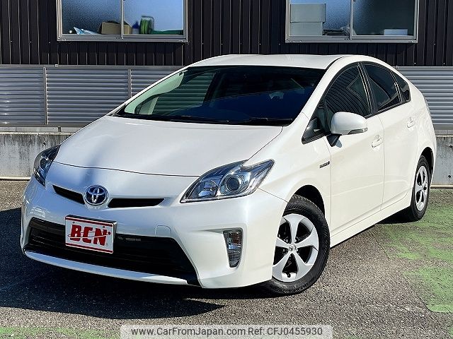 toyota prius 2013 -TOYOTA--Prius DAA-ZVW30--ZVW30-5666609---TOYOTA--Prius DAA-ZVW30--ZVW30-5666609- image 1