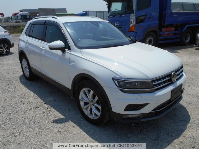 volkswagen tiguan 2018 -VOLKSWAGEN--VW Tiguan ABA-5NCZE--WVGZZZ5NZJW9408**---VOLKSWAGEN--VW Tiguan ABA-5NCZE--WVGZZZ5NZJW9408**- image 1