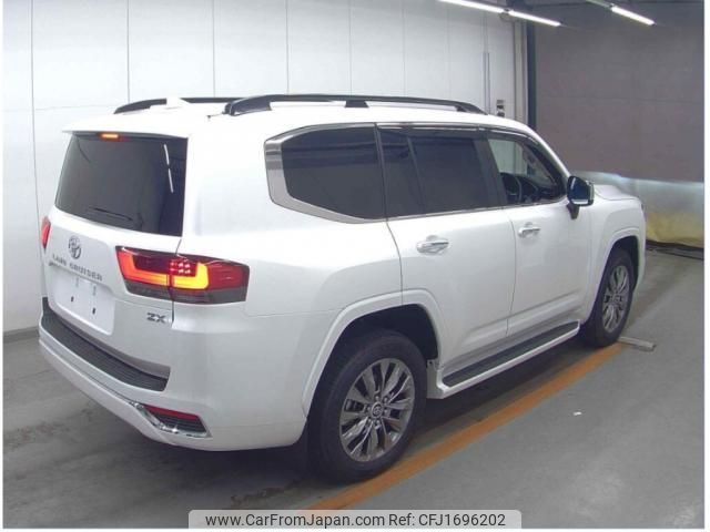 toyota land-cruiser 2024 CFJ1696202 image 2