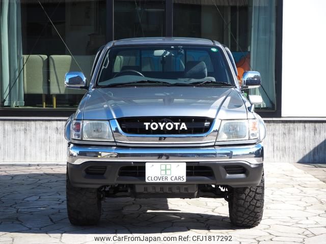 toyota hilux-sports-pick-up 2004 CFJ1817292 image 2