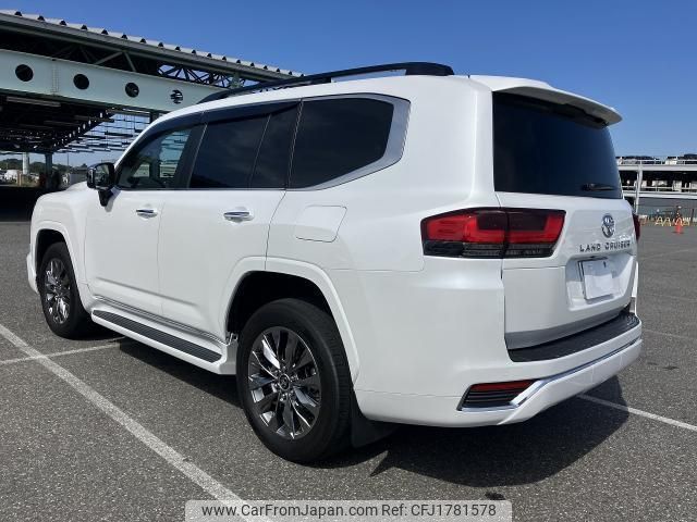 toyota land-cruiser 2023 CFJ1781578 image 2