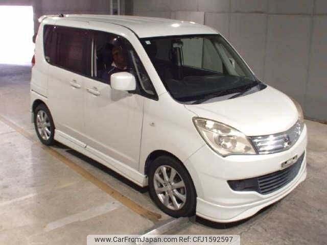 mitsubishi delica-d2 2013 CFJ1592597 image 1