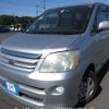 toyota noah 2005 Y2025020172A-12 image 1