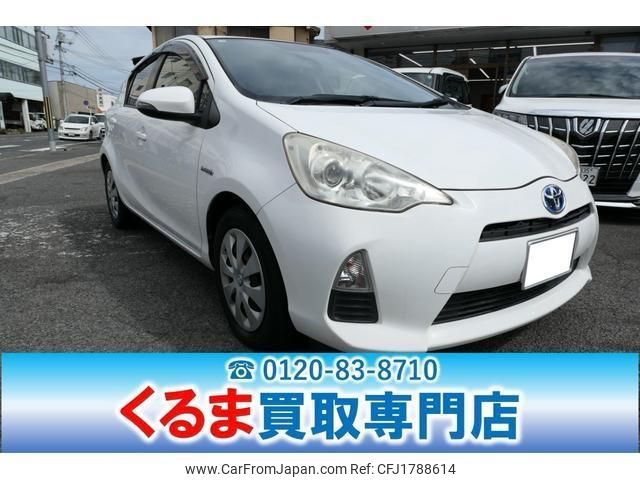 toyota aqua 2012 CFJ1788614 image 1