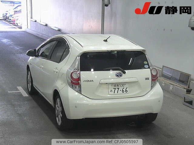 toyota aqua 2013 -TOYOTA 【湘南 530ﾐ7766】--AQUA NHP10--NHP10-2243430---TOYOTA 【湘南 530ﾐ7766】--AQUA NHP10--NHP10-2243430- image 2