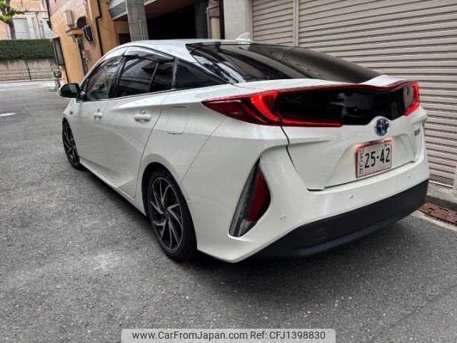 toyota prius-phv 2018 -TOYOTA--Prius PHV ZVW52--3102753---TOYOTA--Prius PHV ZVW52--3102753- image 2