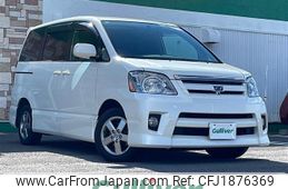 toyota noah 2004 CFJ1876369