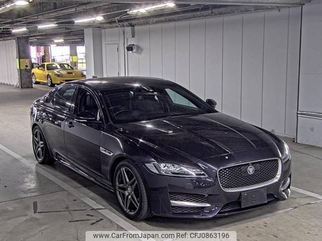 jaguar xf 2016 -JAGUAR--Jaguar XF Series SAJBB4AV5GCY00226---JAGUAR--Jaguar XF Series SAJBB4AV5GCY00226- image 1