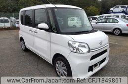 daihatsu tanto 2018 CFJ1849861