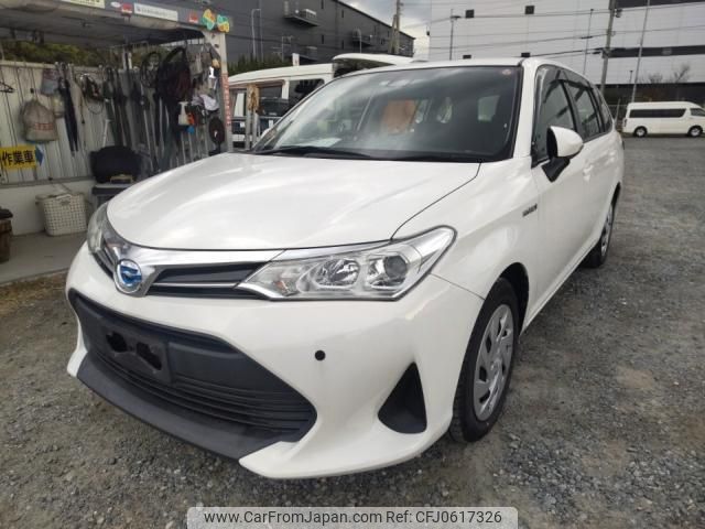 toyota corolla-fielder 2017 quick_quick_DAA-NKE165G_NKE165-7165975 image 1