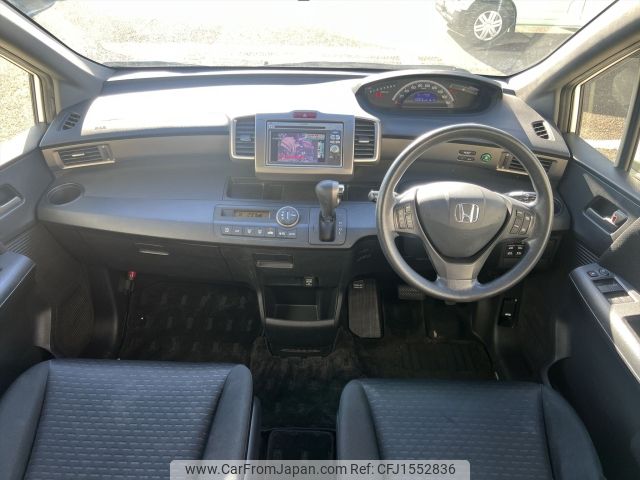 honda freed-spike 2012 CFJ1552836 image 2