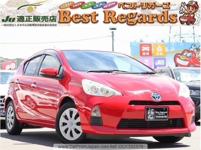 toyota aqua 2012 CFJ1532579 image 1