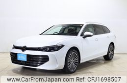volkswagen passat-wagon 2025 CFJ1698507
