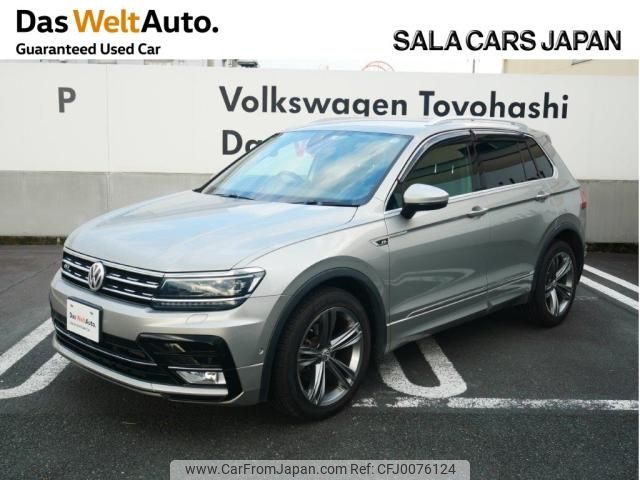 volkswagen tiguan 2017 -VOLKSWAGEN--VW Tiguan ABA-5NCZE--WVGZZZ5NZHW926620---VOLKSWAGEN--VW Tiguan ABA-5NCZE--WVGZZZ5NZHW926620- image 1