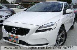 volvo v40 2018 -VOLVO 【練馬 302】--Volvo V40 MB4154T--YV1MV2920J2480447---VOLVO 【練馬 302】--Volvo V40 MB4154T--YV1MV2920J2480447-