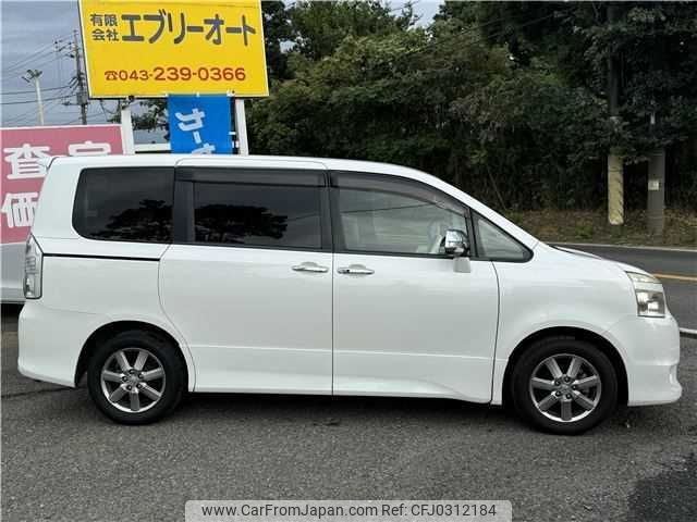 toyota voxy 2008 TE2240 image 1