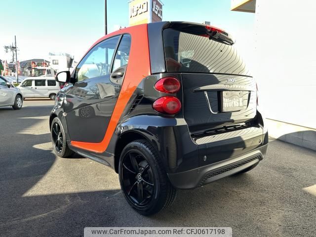 smart fortwo-coupe 2013 quick_quick_451332_WME4513322K592346 image 2