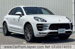 porsche macan 2015 CFJ0074055