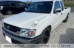 toyota hilux-sports-pick-up 2000 CFJ1738199