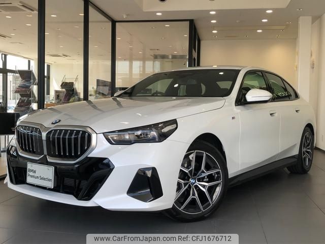bmw 5-series 2025 CFJ1676712 image 1
