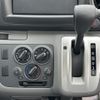nissan nv350-caravan-van 2021 GOO_JP_700060017330250422042 image 16