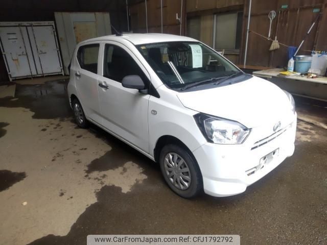 daihatsu mira-e-s 2018 CFJ1792792 image 2