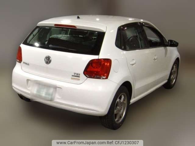 volkswagen polo 2012 -VOLKSWAGEN--VW Polo DBA-6RCBZ--WVWZZZ6RZDU001744---VOLKSWAGEN--VW Polo DBA-6RCBZ--WVWZZZ6RZDU001744- image 2