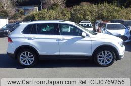 volkswagen tiguan 2018 NIKYO_LN19854