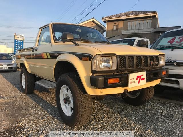 toyota hilux 1983 GOO_NET_EXCHANGE_1001093A30200306W001 image 1