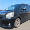 toyota noah 2007 NIKYO_MJ85269 image 3