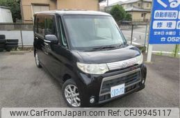 daihatsu tanto 2011 CFJ9945117
