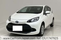 toyota aqua 2024 CFJ1747925
